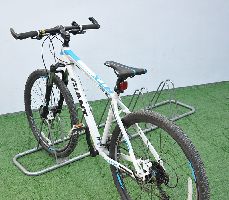 Van Heavy Duty Floor Bike Rack for Garage